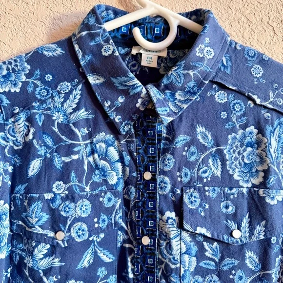 SUNDANCE Floral Snap Shirt Women's Petite Sz Medium Blue Floral Long Sleeve Boho - Picture 2 of 8